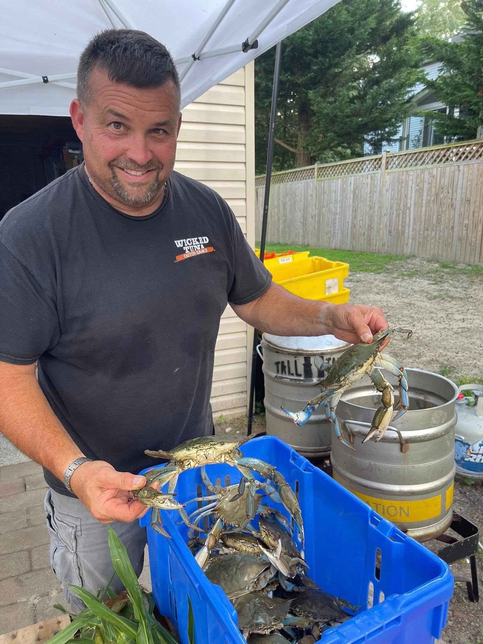 Crabs steaming in pots with J.O. spice